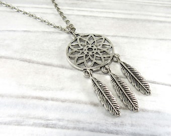 Southwestern Style Dream Catcher Pendant Necklace, Antique Silver Feathers, Native American Pendant, Boho Jewelry, Men's Necklace