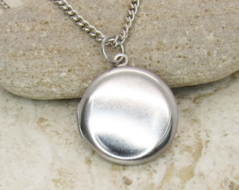 Round Photo Locket, Stainless Steel Round Locket, Woman's Necklace, Women's Jewelry, Silver Plated Hinged Lid Round Locket, Keepsake Locket