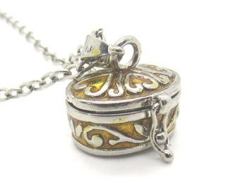 Oval Wish Box with Hinged Lid Necklace, Silver Tone Gold Enamel Pill Box Necklace, Oval Locket Necklace, Gift for Women, Women's Necklace