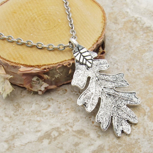 Antique Silver Oak Leaf Pendant, Autumn Leaf Necklace, Men's Necklace, Women's Necklace, Nature Leaf Necklace, Seasonal Jewelry