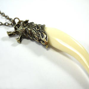 Collier pendentif dent en résine tête de loup, collier d’animaux, collier de loup, bijoux de loup, collier pour hommes, collier pour hommes, collier pour femmes
