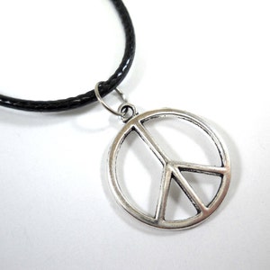 Peace Sign Pendant Necklace, Peace Symbol, Peace Pendant Necklace, Hippie Necklace, Boho Necklace, Men&#39;s Necklace, Women&#39;s Necklace
