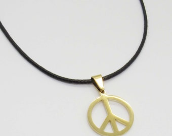 Ciondolo Rinascita in Argento con Tripode e Araba Fenice Ciondolo Rinascita in Argento con Tripode e Araba Fenice