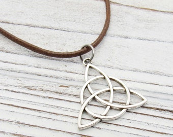 Celtic Trinity Knot Antique Silver Pendant Necklace, Celtic Knot Jewelry, Trinity Knot Charm Pendant, Necklace for Men, Woman's Necklace