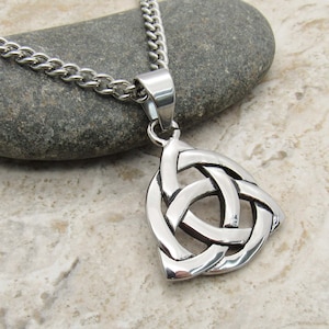 Celtic Knot Stainless Steel Pendant Necklace, Trinity Knot Pendant, Celtic Knot Jewelry, Celtic Knot Pendant, Men&#39;s Necklace, Woman Necklace