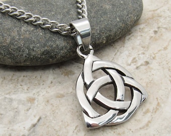 Celtic Knot Stainless Steel Pendant Necklace, Trinity Knot Pendant, Celtic Knot Jewelry, Celtic Knot Pendant, Men's Necklace, Woman Necklace