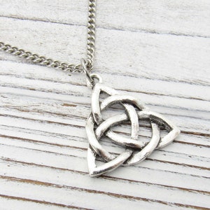 Antique Silver Trinity Knot Pendant Necklace, Celtic Knot Men&#39;s Jewelry, Trinity Knot Charm Pendant, Necklace for Men, Woman&#39;s Necklace