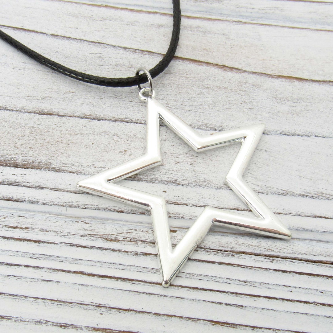 Horace Square Star Pendant Necklace main image 1