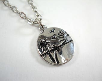 Palm Trees Sun Beach Round Tag Pendant Necklace, Antique Silver Tone, Nature Pendant, Men's Necklace, Men's Jewelry, Women's Necklace