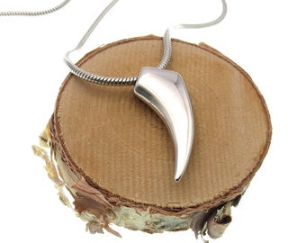 Stainless Steel Fang Tooth Pendant, Hypo Allergenic Jewelry, Men's Necklace, Men's Jewelry, Urban Fashion Jewelry, Woman Necklace