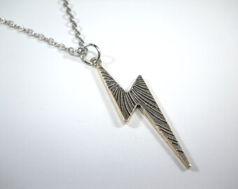 Antique Silver Lightning Bolt Pendant Necklace, Men's Necklace, Bolt Charm Necklace, Thunder Bolt Necklace, Gift for Men, Women's Necklace