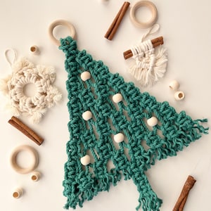 Macrame Christmas Tree Wall Hanging