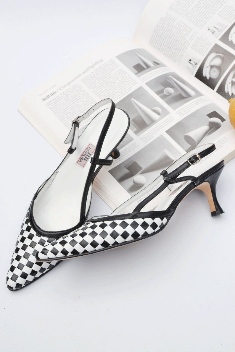 vintage Y2K Noir / Blanc à carreaux Chaussures pointues à bride arrière image 7