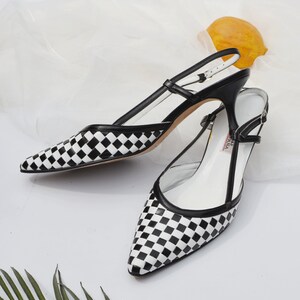 vintage Y2K Noir / Blanc à carreaux Chaussures pointues à bride arrière image 8