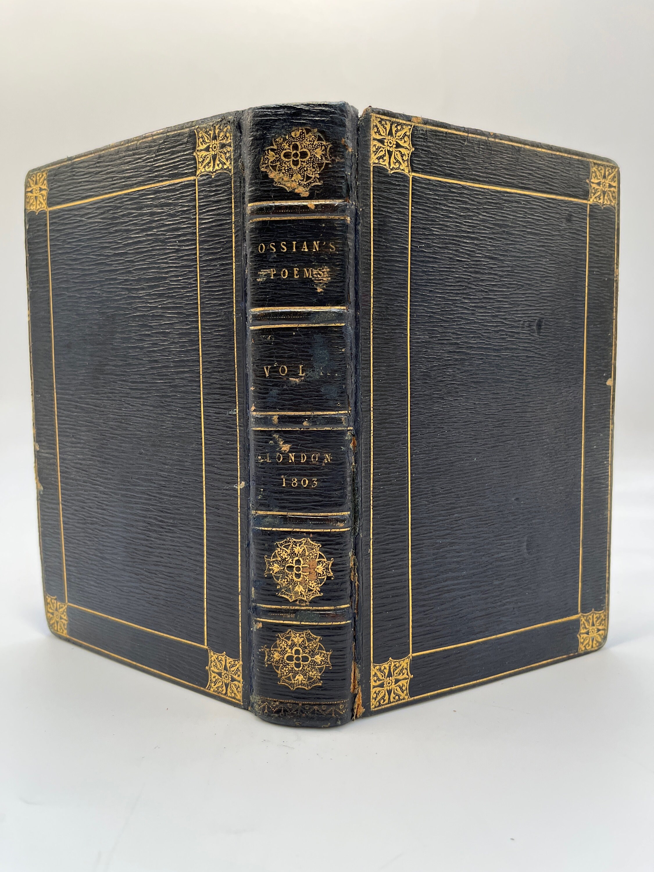 The Poems of Ossian, Volume 2, Translated by James The Poems of Ossian, Volume 2, Translated by James