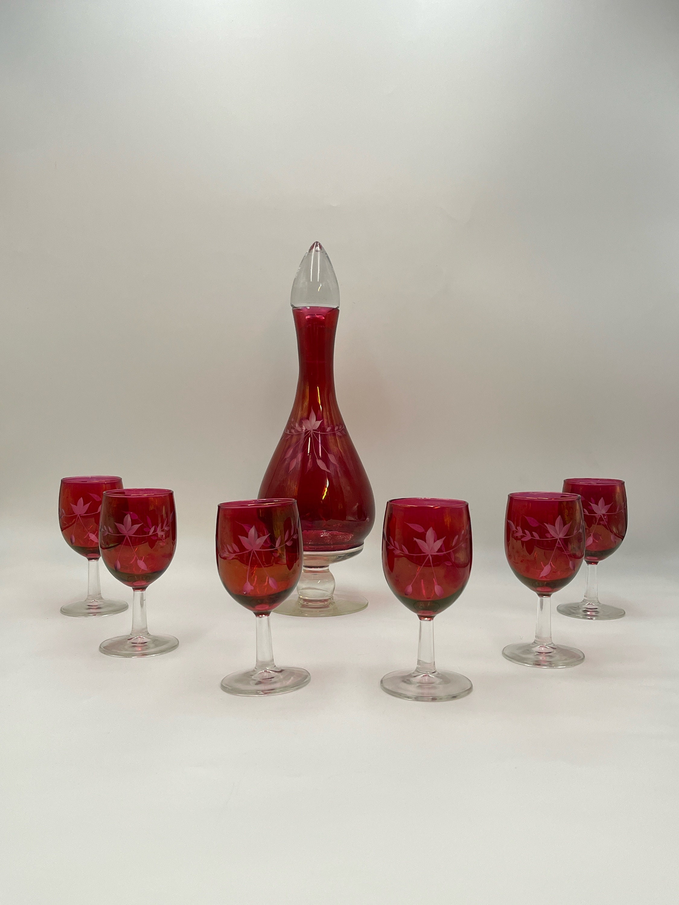 Set of 12 Antique Cranberry Red and Clear Crystal Engraved Cordial Wine  Glasses For Sale at 1stDibs