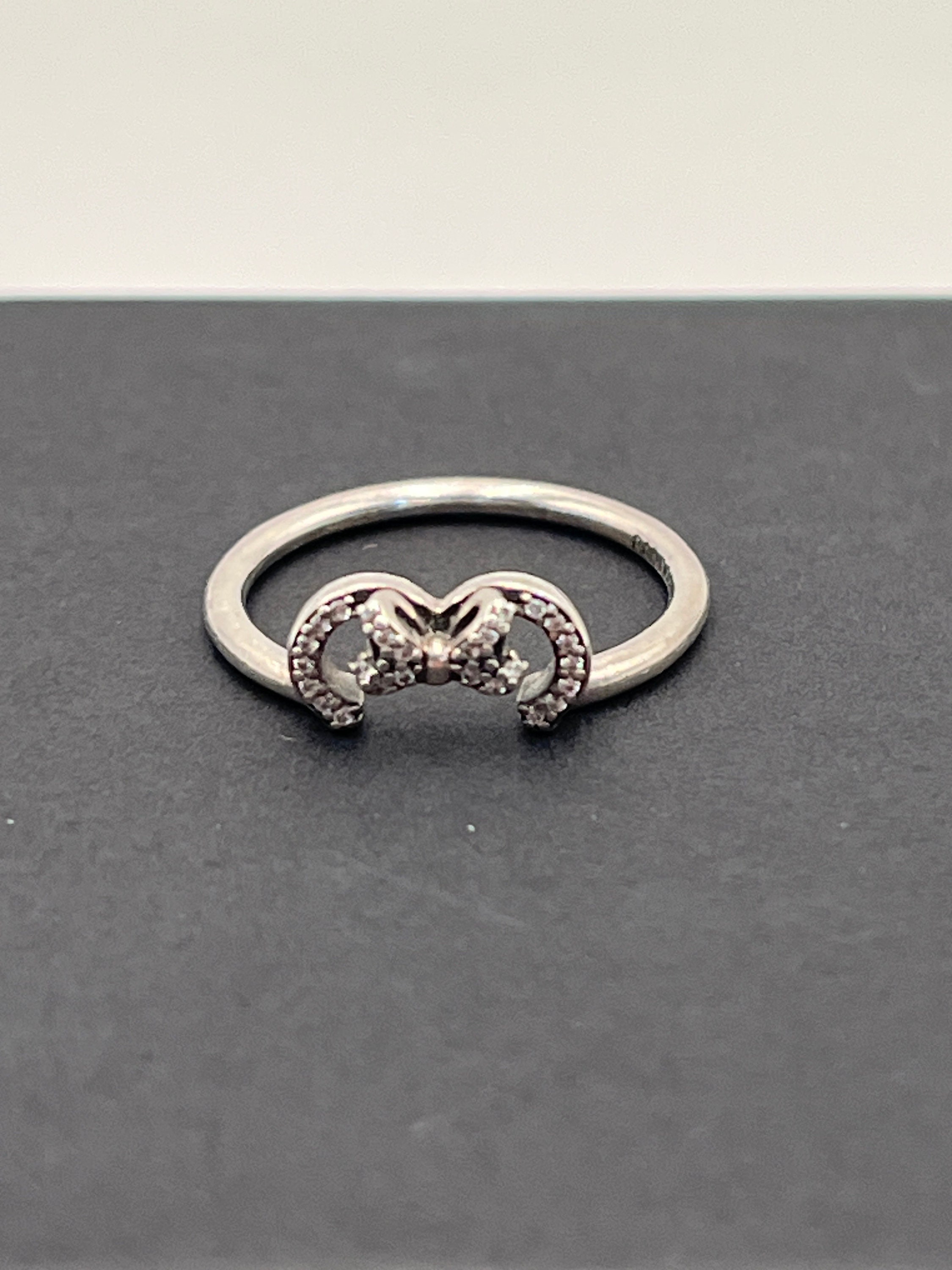 Pandora disney minnie ring best sale