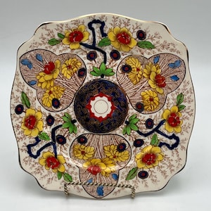 Art Deco Arthur J. Wilkinson Ltd., Royal Staffordshire Porcelain Plate, "Cairo" Pattern, Hand Painted Vibrant Colors England, c. 1930-1940s