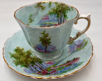 Aynsley Quatrefoil handbemalte Bluebell Time Tasse und Untertasse aus Knochenporzellan, England ca. 1940er-1950er Jahre