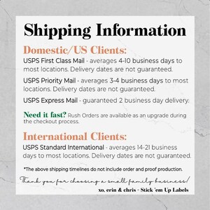 Pode incluir: Um gr&aacute;fico de texto branco e cinza com o t&iacute;tulo "Informa&ccedil;&otilde;es de envio" e detalhes sobre as op&ccedil;&otilde;es de envio nacionais e internacionais para USPS First Class Mail, USPS Priority Mail, USPS Express Mail e USPS Standard International. O texto tamb&eacute;m inclui uma nota sobre pedidos urgentes e uma mensagem de agradecimento da empresa.
