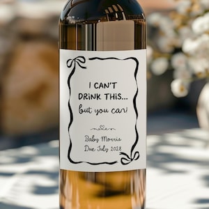 Etiquette de vin faire-part de grossesse - étiquette de vin imprimée pour bébé, cadeau de grossesse personnalisé, faire-part de bébé, amis grands-parents BW102