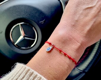 Red bracelet with 7 knots with Virgen de la Milagrosa, Virgen de la Milagrosa medal, red bracelet, bracelet with seven knots, Handmade,