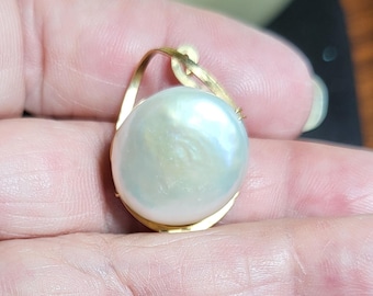 Verwisselbare hanger met 18 mm parelhanger DIA: past op 8 mm omega 14K YG-gevuld, 14K roségoud gevuld of massief sterlingzilver