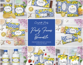 Puede incluir: Un paquete de favores de fiesta con un tema de limón mediterráneo. El paquete incluye etiquetas para botellas de agua, cajas de jugo, bolsas de bocadillos, barras de chocolate y latas de papas fritas. Las etiquetas presentan un patrón de azulejos azul y blanco con limones y un nombre personalizado.