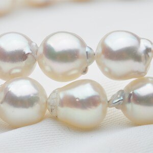 7-8mm hebra de perla natural Akoya con color blanco, AKMK002