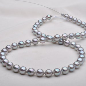 Hebra de perlas de Akoya gris natural de 6-7 mm con color azulado, EFD019