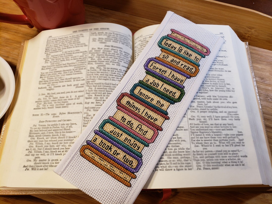 Cross Stitch Bookmark Pattern I'd Like to Read Book Stack of Books