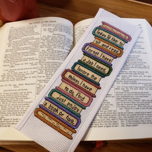 Modello segnalibro punto croce - Mi piacerebbe leggere - Pila di libri - Modello stampabile - Modello digitale - Topo di biblioteca - Amante dei libri