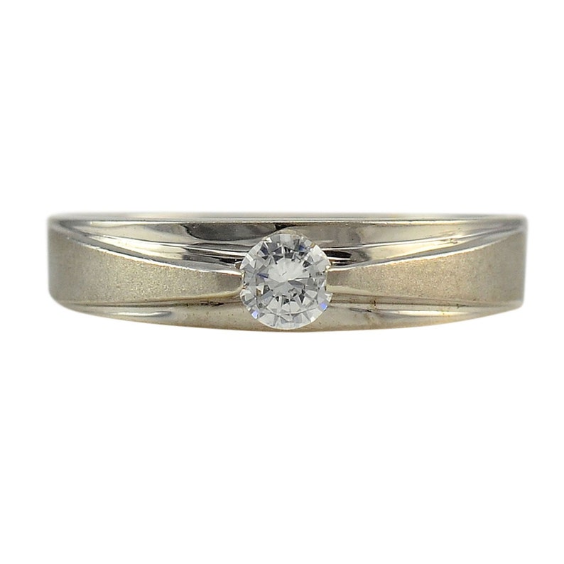 VVS1 Diamond Ring image 1