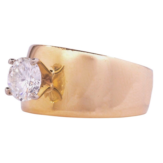 1.03 Carat Solitaire Diamond Ring - image 2