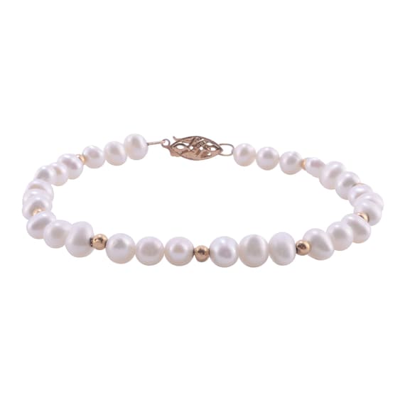 Cultured Fresh Water Pearl Bracelet - image 1