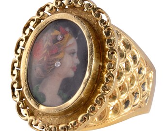 18 Karat Yellow Gold and Enamel Portrait Ring - Size 7.5