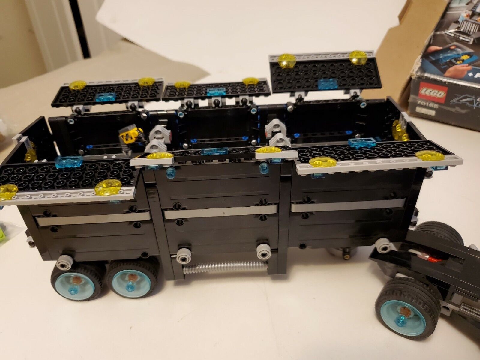 Ultra agents truck hotsell