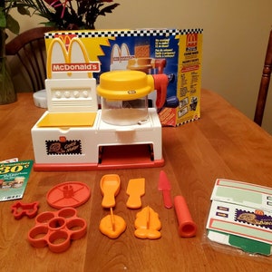 Vintage Mcdonalds Happy Meal Magic Cookie Maker Mattel 1993 Unused in Box 