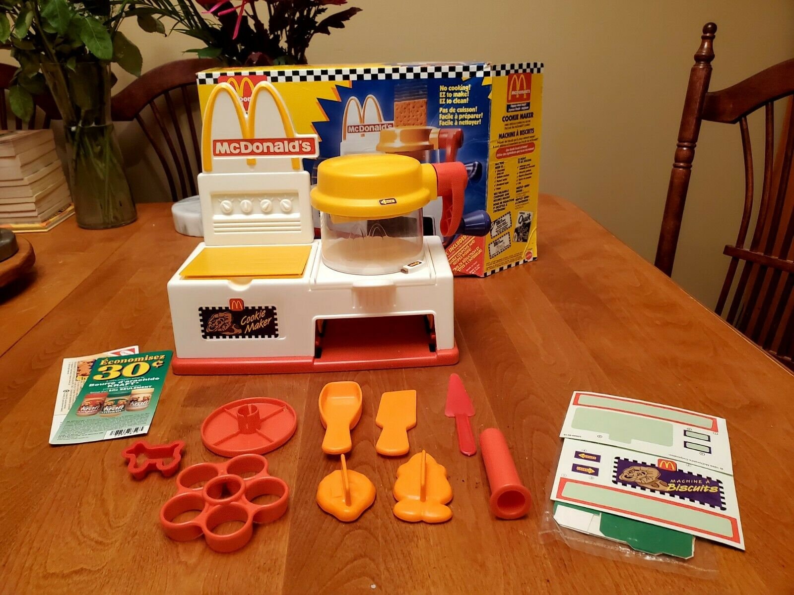 McDonald's Happy Meal Magic 1993 Cookie Maker Set - Making Cookies! 