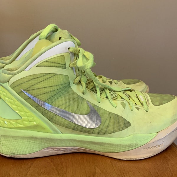 volt gold nike
