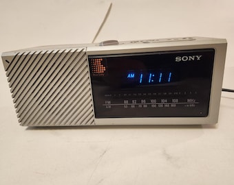 Vintage Sony Dream Machine AM/FM Radio Digital Alarm Clock Model
