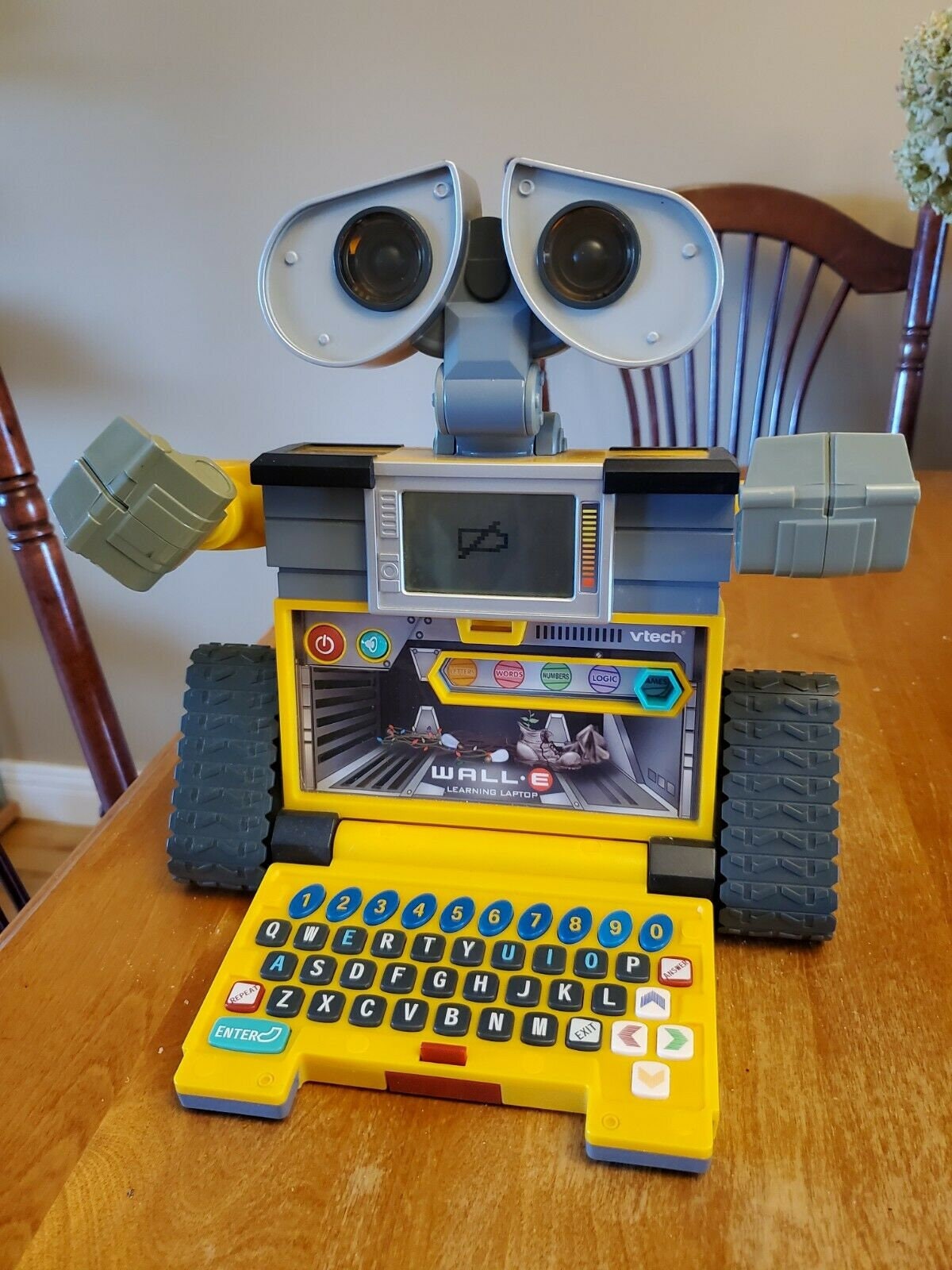 Electronic game:Wall-E Learning Laptop - VTECH — Google Arts & Culture