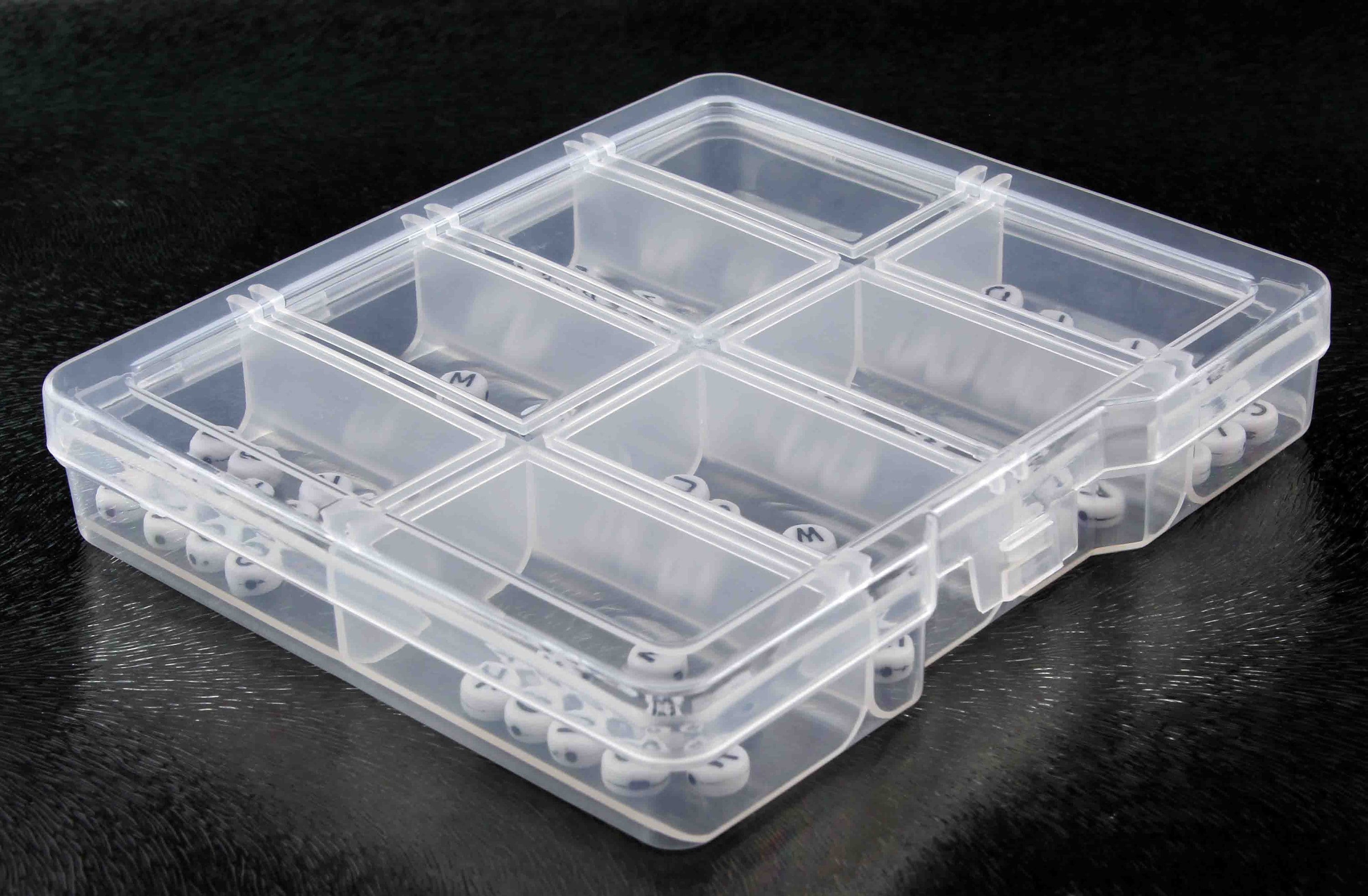 Helby / Beadsmith 8 Compartment Round Plastic Storage Box with Snap Closure Clearance | Esslinger