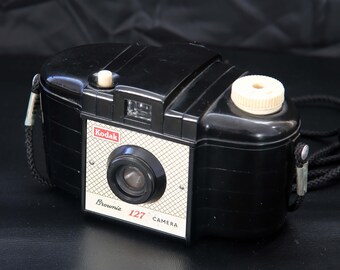 Vintage Kodak Brownie 127 Model 1 Roll Film Camera