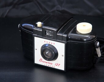 Vintage Kodak Brownie 127 Model 1 Roll Film Camera