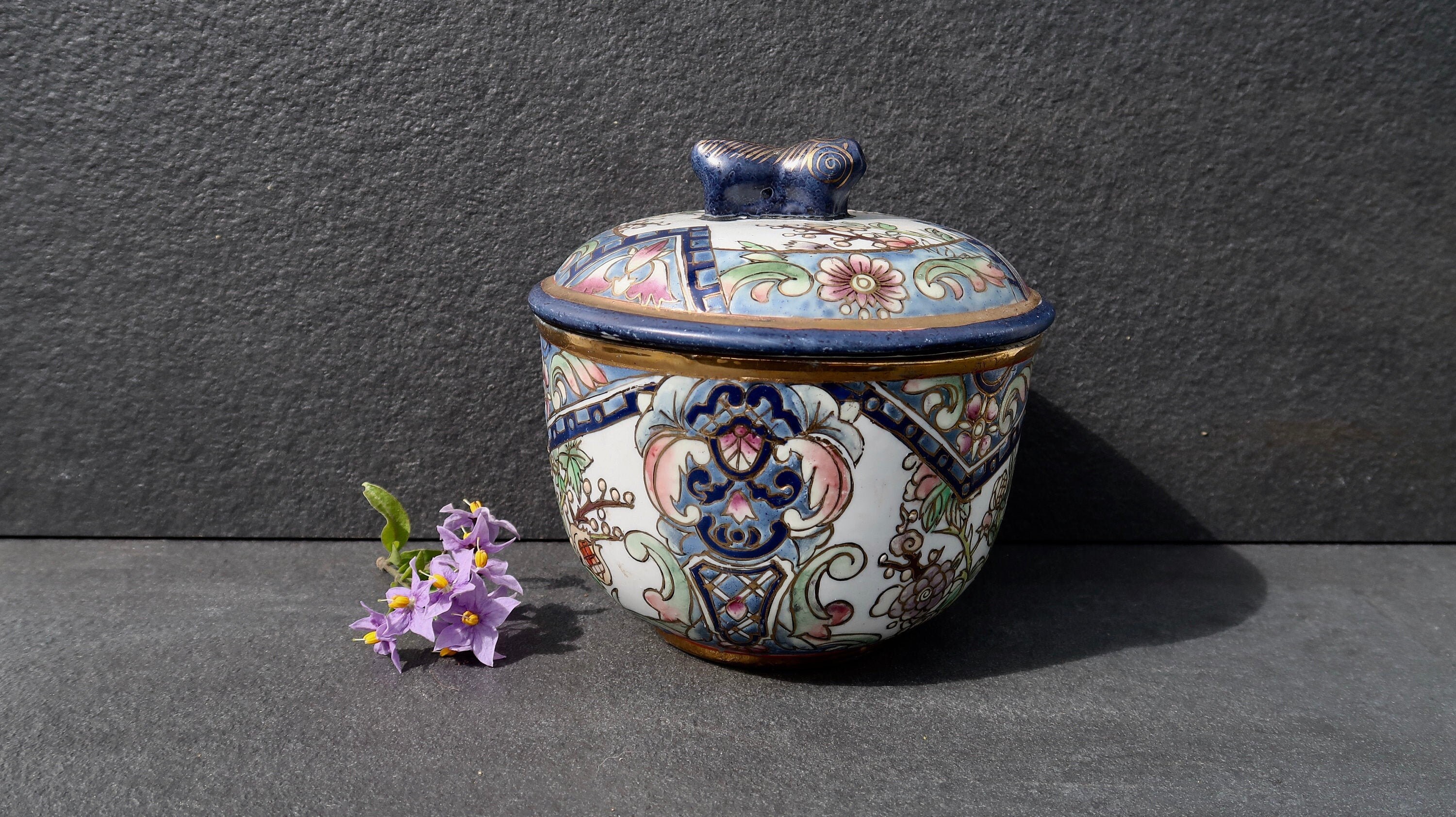 Canton Chinois Coloré ~ Bol Décoratif avec Couvercle Vase Floral Peint à La Main Urne en Céramique d