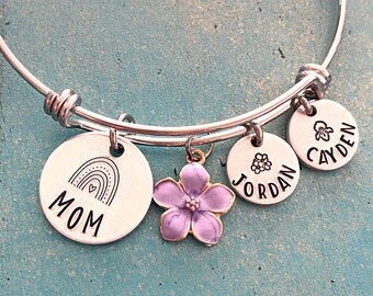 Personalized Mom Birth Flower Bangle Bracelet, Mothers Day Gift, Hand Stamped Birthday Gift For Mother, Gift For Mom, Kids Name