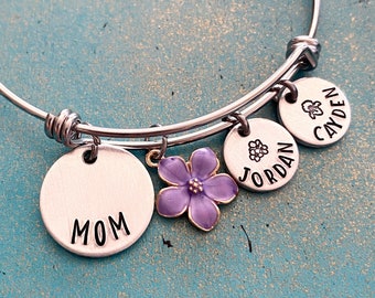Personalized Mom Birth Flower Bangle Bracelet, Mothers Day Gift, Hand Stamped Birthday Gift For Mother, Gift For Mom, Kids Name