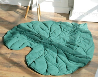 Water lily leaf rug - Floral home decor - Nursery playmat. Click for more colours and sizes!