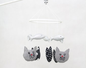 Black and white baby mobile - Cats crib mobile - Fish mobile - Monochrome nursery